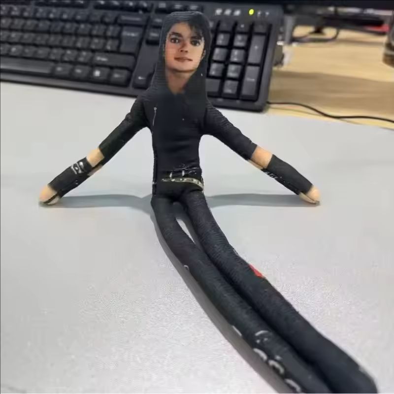 Figurka Michaela Jacksona do c – Model Kit Joints recenzja i cena