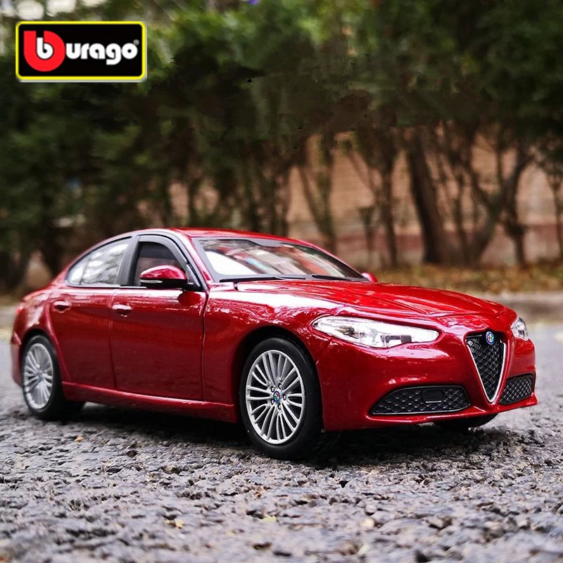 Kołpaki Bburago 1:24 Alfa Rome – Model Kit Alfa Romeo recenzja i cena